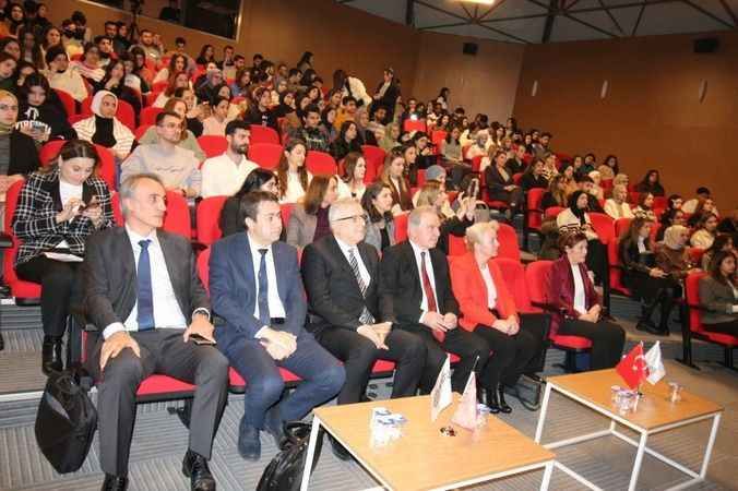 Kocaeli’de kadın sağlığı konuşuldu